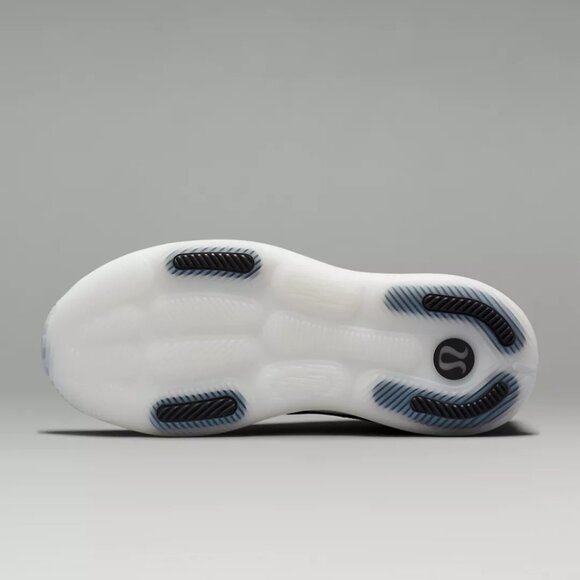 Women's Lululemon Strongfeel Trainers - Picture 8 of 10